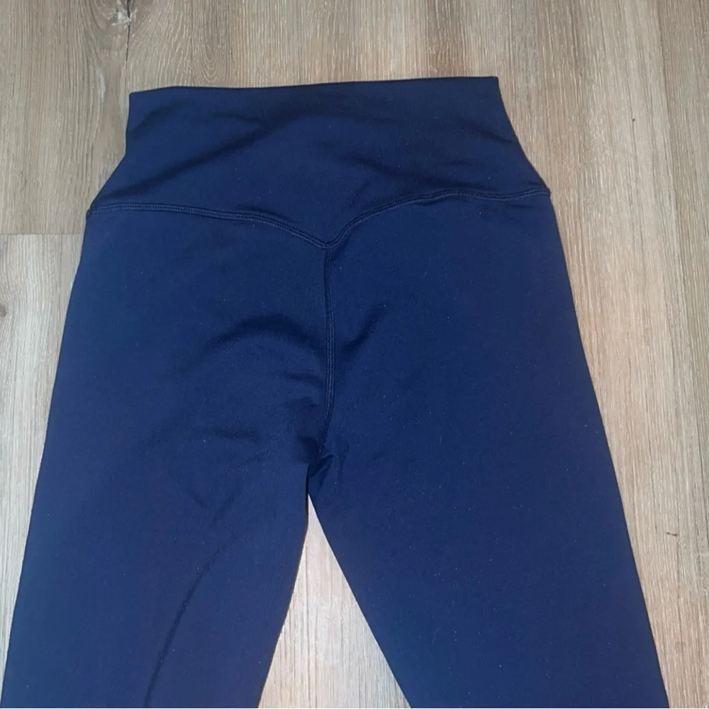ALO YOGA Airbrush Winter Warm High-Waist Nocturne Legging